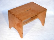 Shaker One-step Step Stool